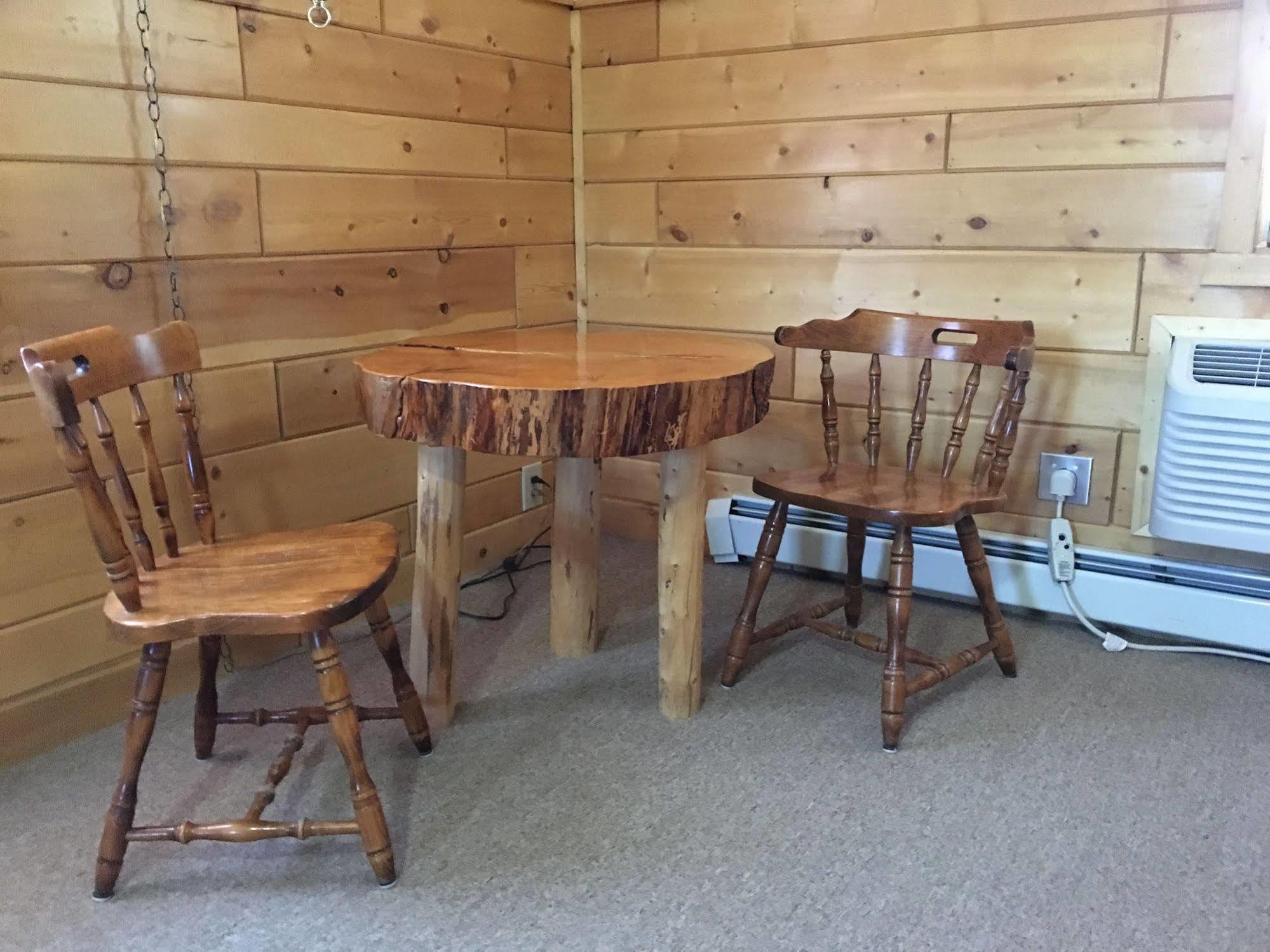 דובואה Chinook Winds Motel מראה חיצוני תמונה